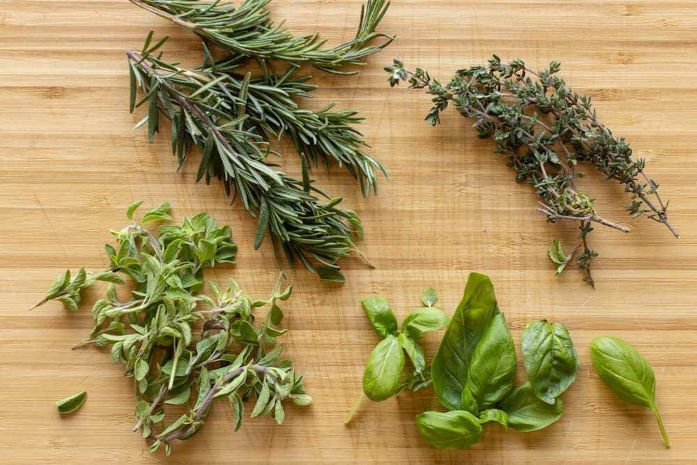 SEASONINGS AND HERBS